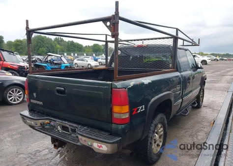 2002 GMC Sierra 1500 Sle z USA, uszkodzony, nr VIN 2GTEK19V421418122